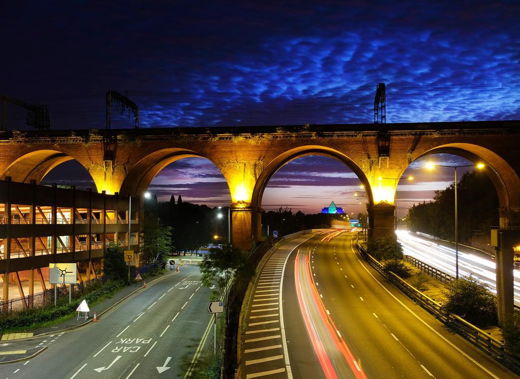 The Manchester Stockport Exteriör bild